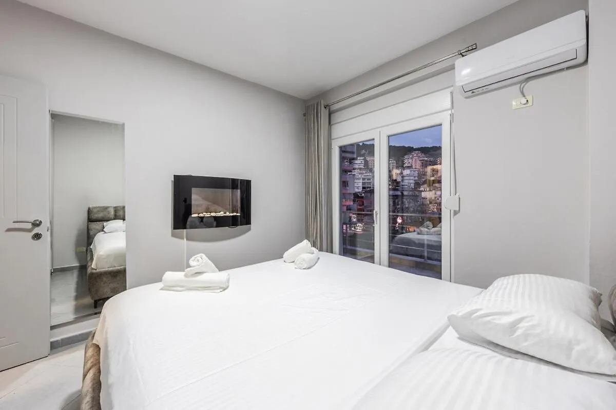 Seaview Apartment In The Center Of Saranda