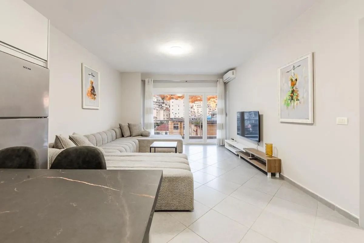 Seaview Apartment In The Center Of Saranda